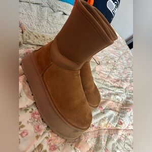 listing-status-banner